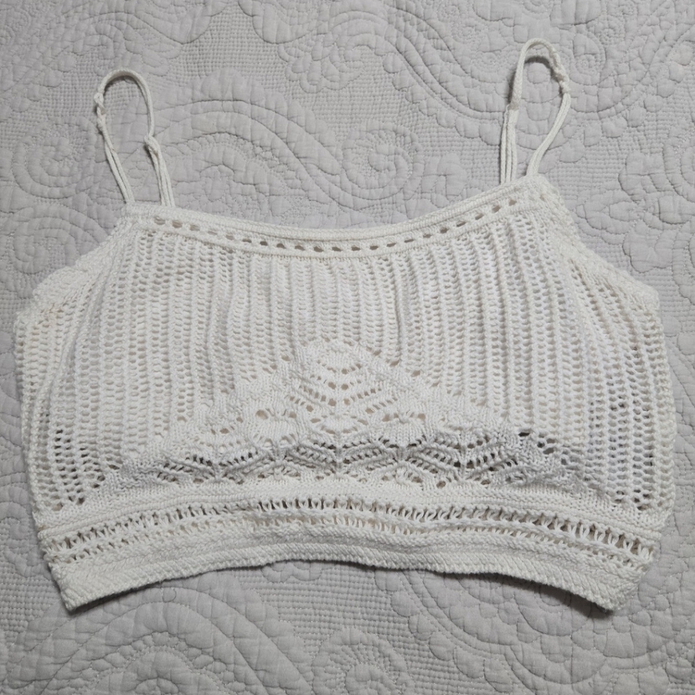 Abercrombie & Fitch White Crochet Crop Top